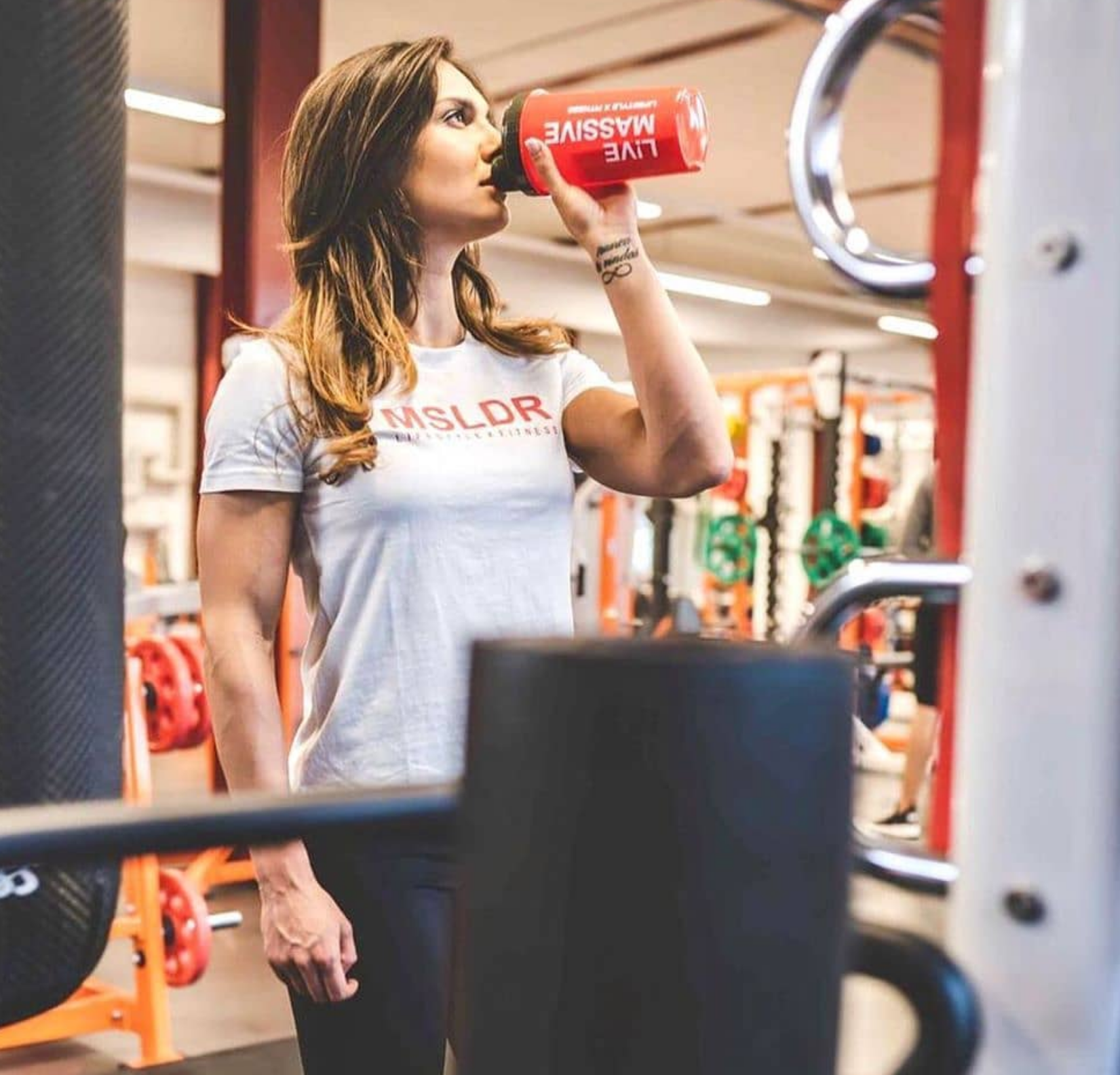 Be addicted
to your passion,
not distractions.
.
📸 @i_am_vinnie
#massivesoldier #msldr #team #shooting #gymwear #germany #ffm #lörrach #basel
