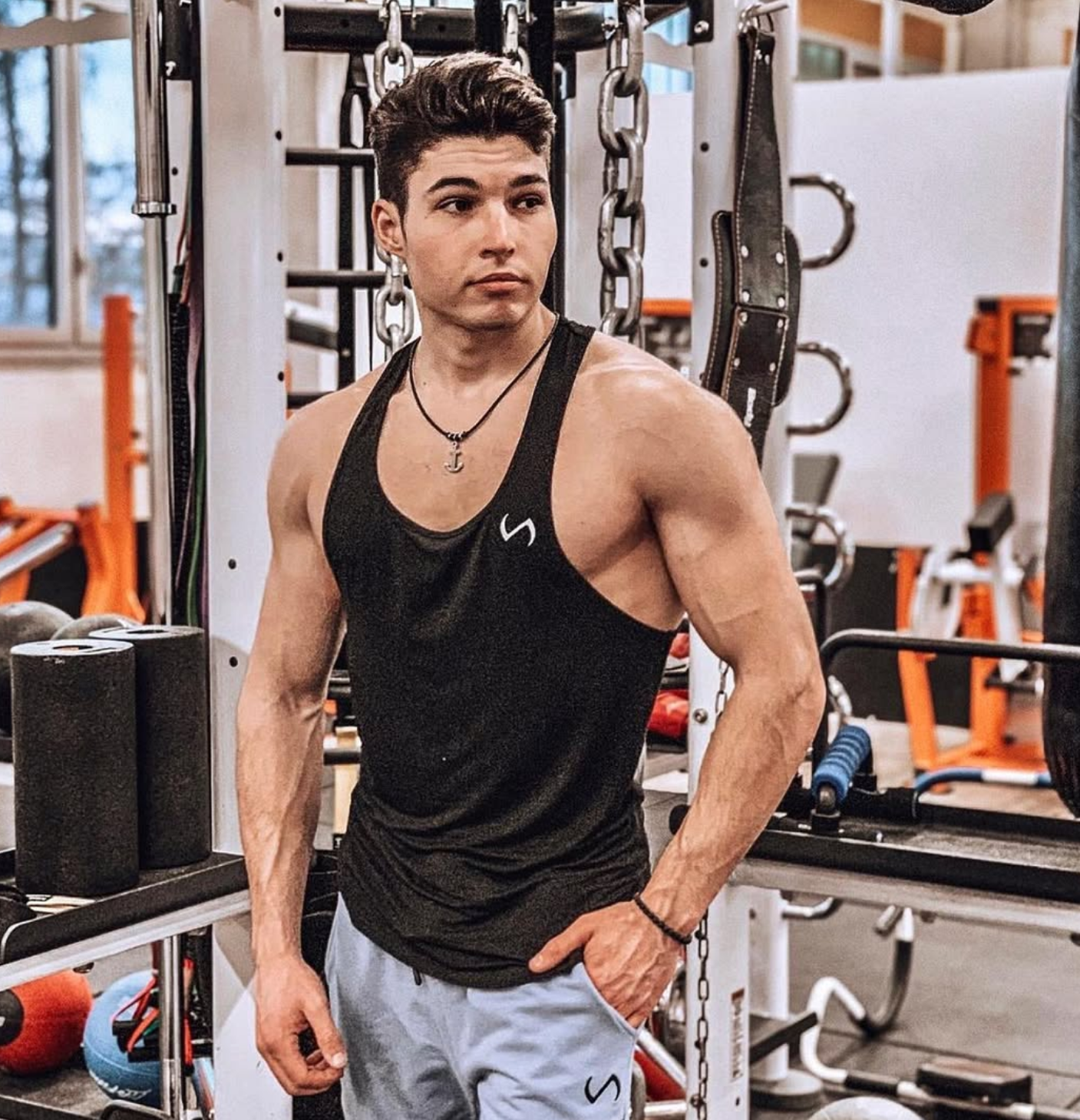 WENN DU HEUTE AUFGIBST WIRST DU NIEMALS WISSEN OB DU ES MORGEN GESCHAFFT HÄTTEST!
.
IF YOU GIVE UP TODAY, YOU WILL NEVER KNOW WHETHER YOU HAD MORNING TOMORROW.